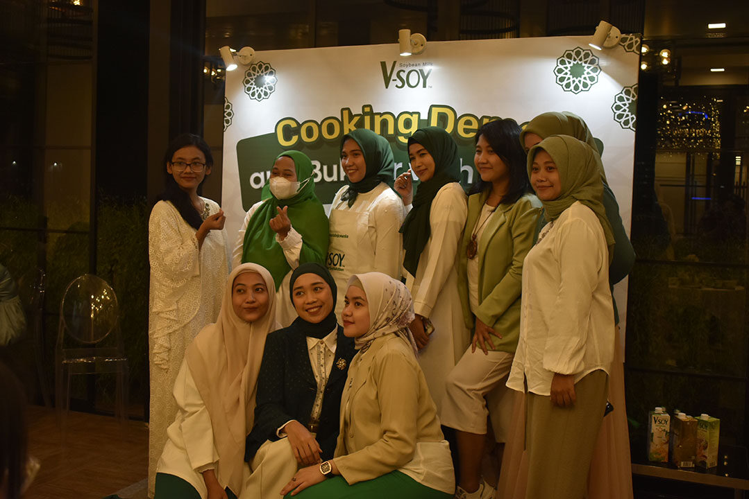 Kolaborasi V-Soy World Indonesia dan YoRipe: Cooking Demo dan Buka Puasa Bersama
