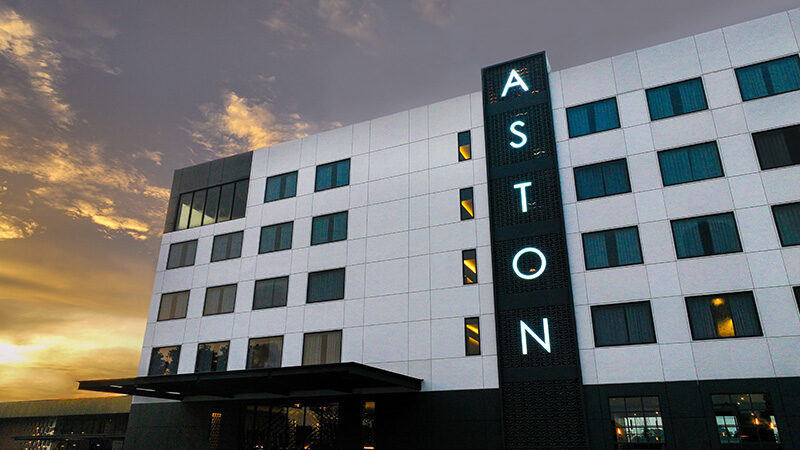 Aston Serang