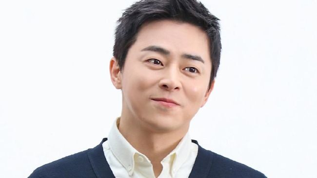 Jo Jung Suk Bertransformasi Jadi Pengangguran di Film Komedi "Pilot"