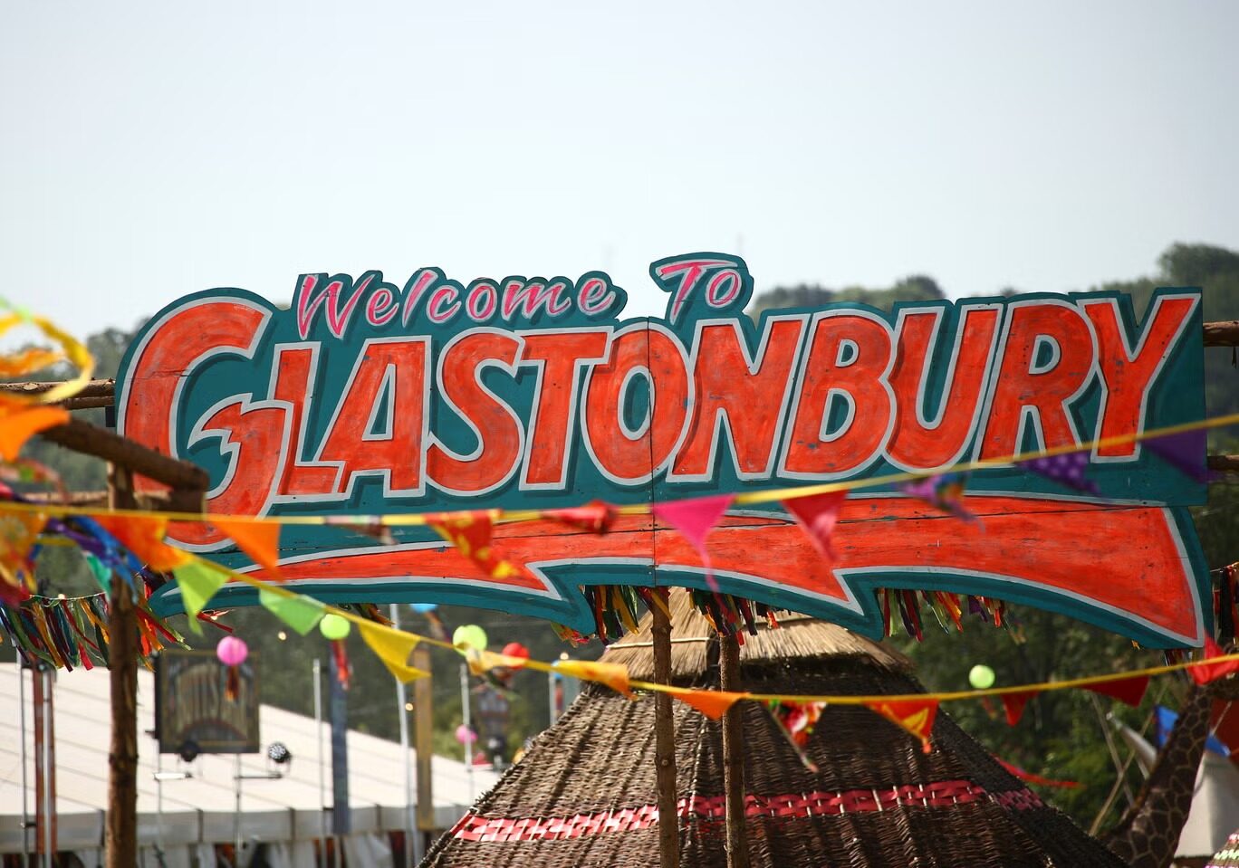 Tiket resale Glastonbury 2024 habis terjual dalam 22 menit!