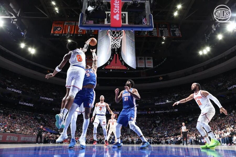 Jalen Brunson Memimpin New York Knicks Menuju Kemenangan Dramatis di Game 1 Playoff