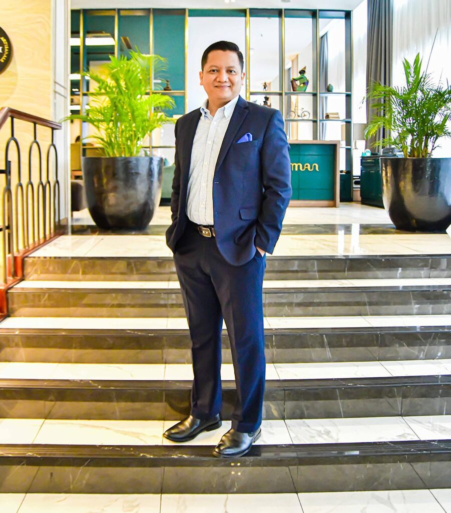 Ferri Irawan: Sosok Maestro di Balik Kemewahan THE TRIBRATA, Hotel & Convention Center - sumber foto urbanvibes/ryan
