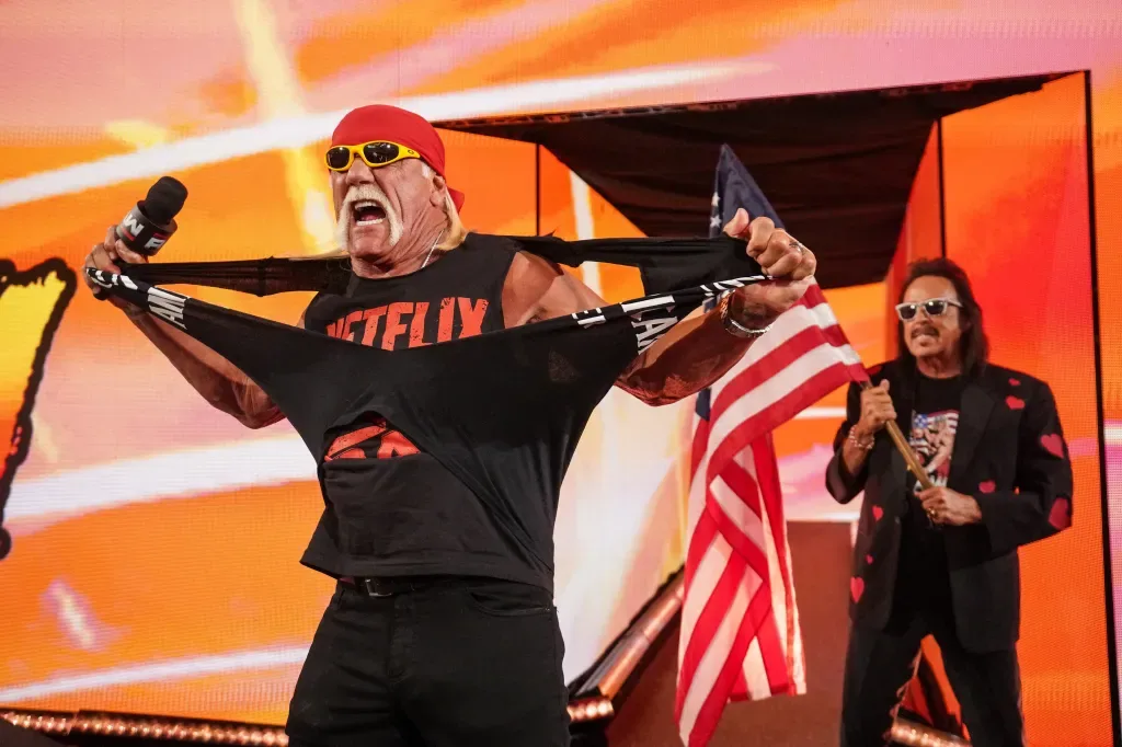 Hulk Hogan dan Kontroversi di Debutnya di Netflix's Monday Night Raw