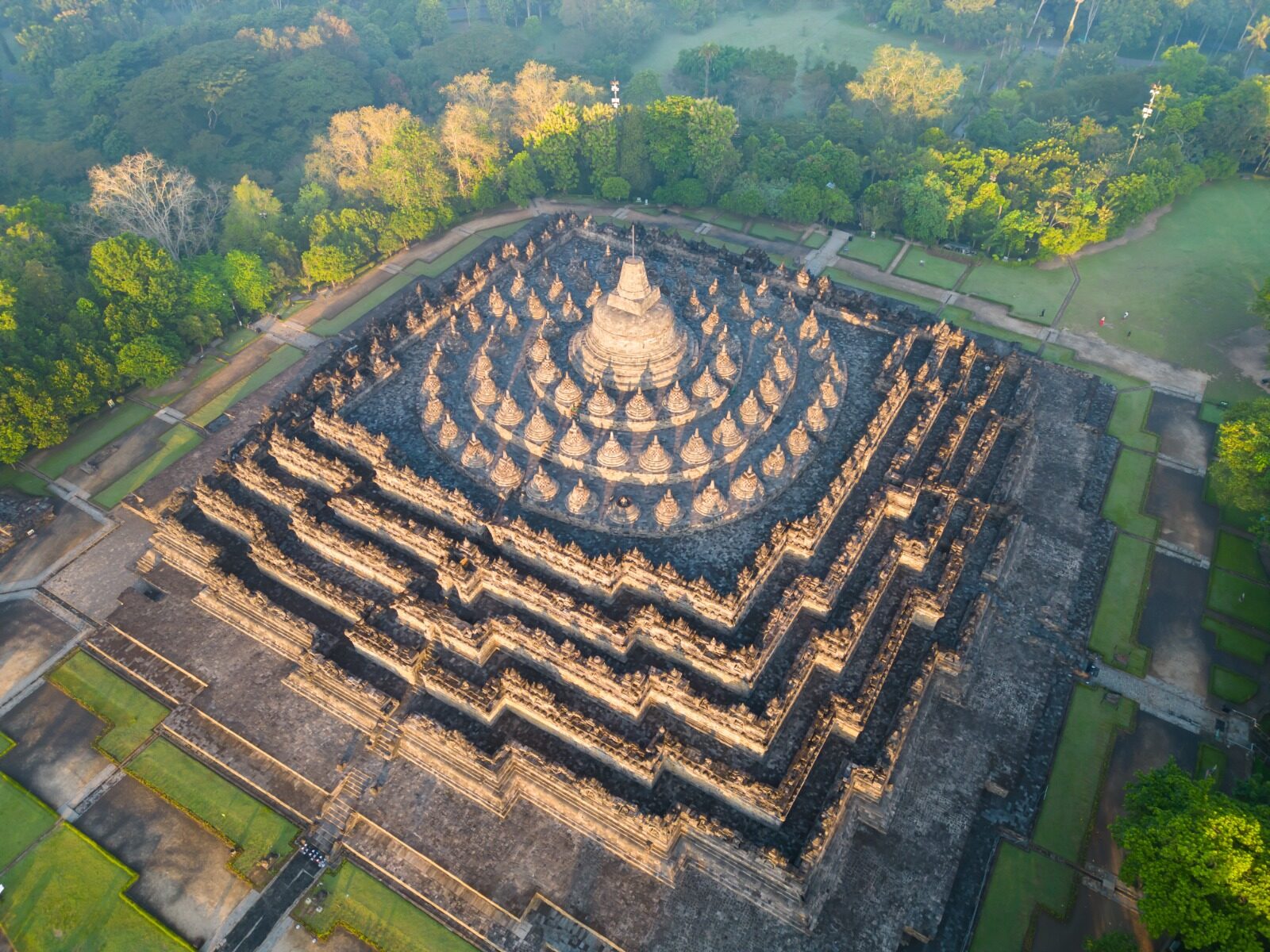 Borobudur, Keajaiban Dunia yang Mendunia di The Financial Times