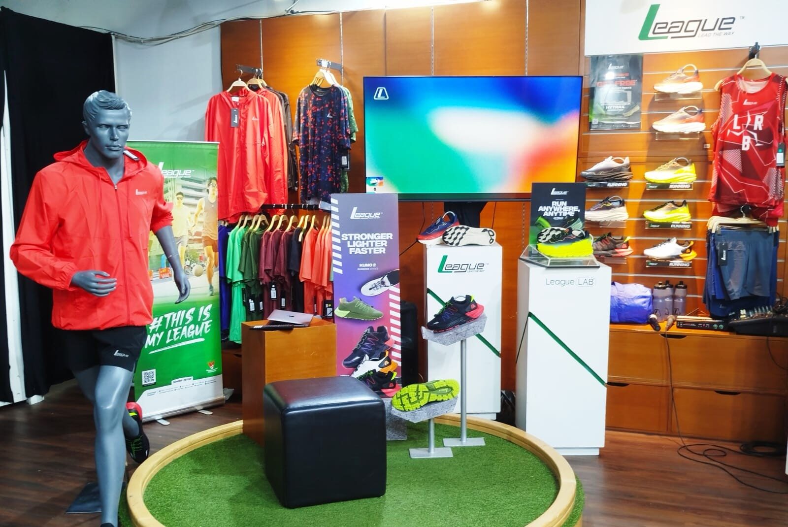 Dirancang untuk Pelari Pemula, Ini Dia Penampakan Sepatu Running Terbaru dari League