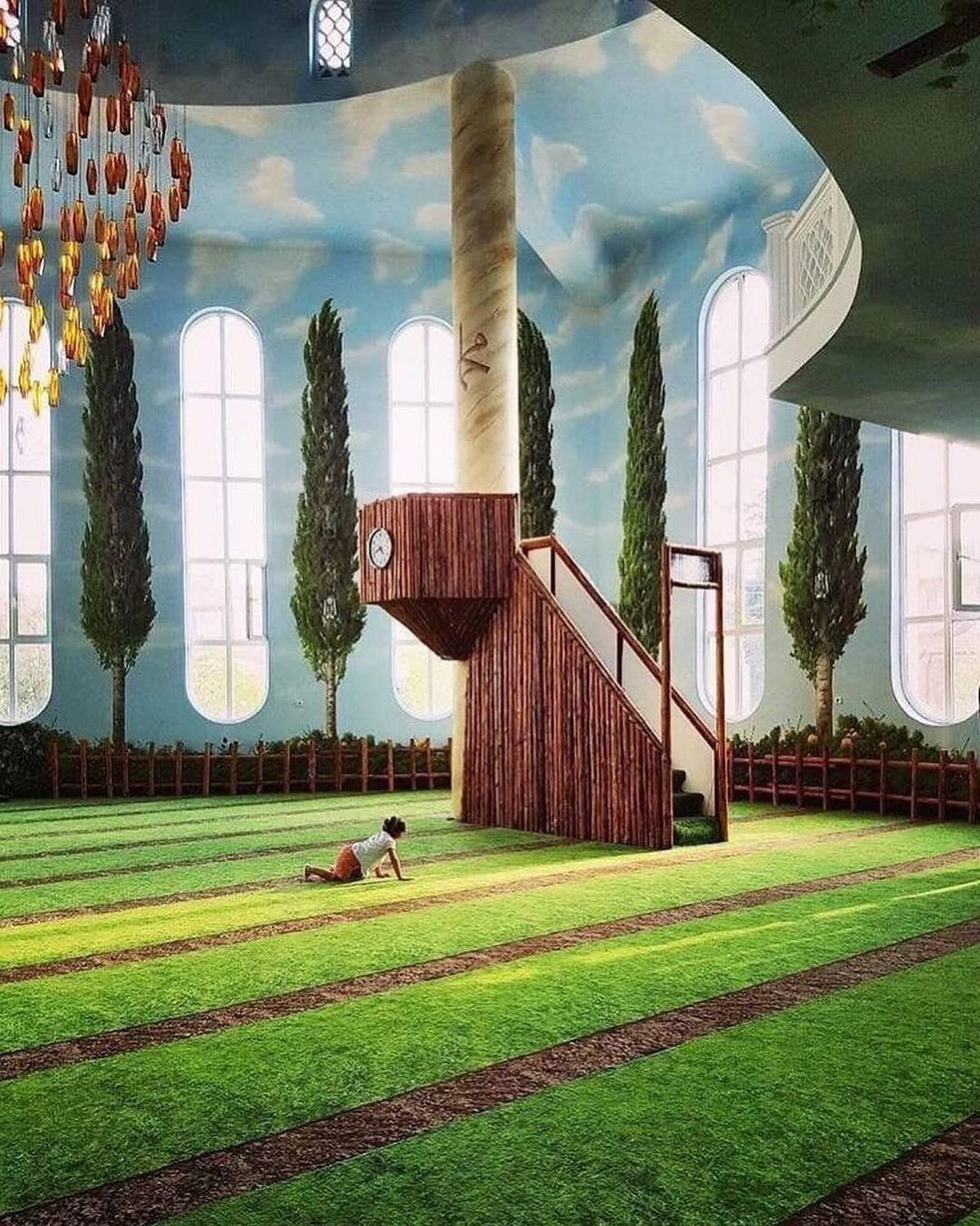 Hamidiye Camii: Masjid Unik dengan Langit dan Karpet Seperti Surga di KÃ„Â±rÃ…Å¸ehir, Turki