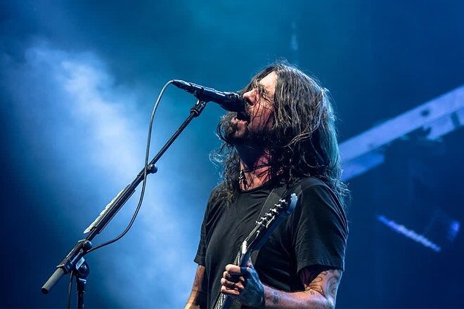 Dave Grohl: Perjalanan Sang Legenda Rock dari Nirvana hingga Foo Fighters