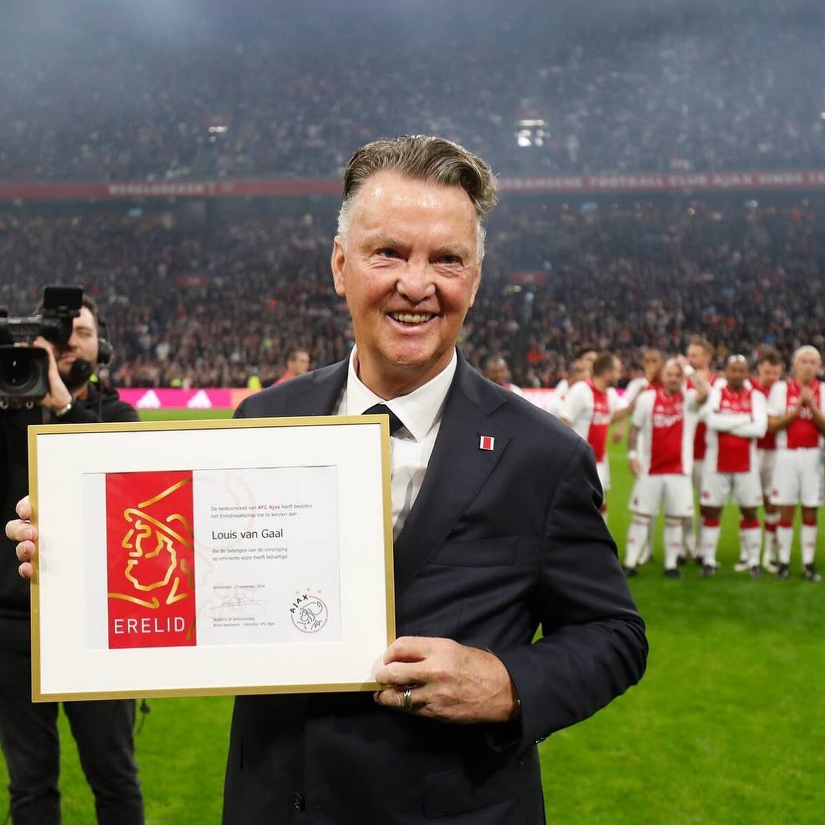 Louis van Gaal dan Kemungkinan Melatih Timnas Indonesia: Mimpi atau Realita?
