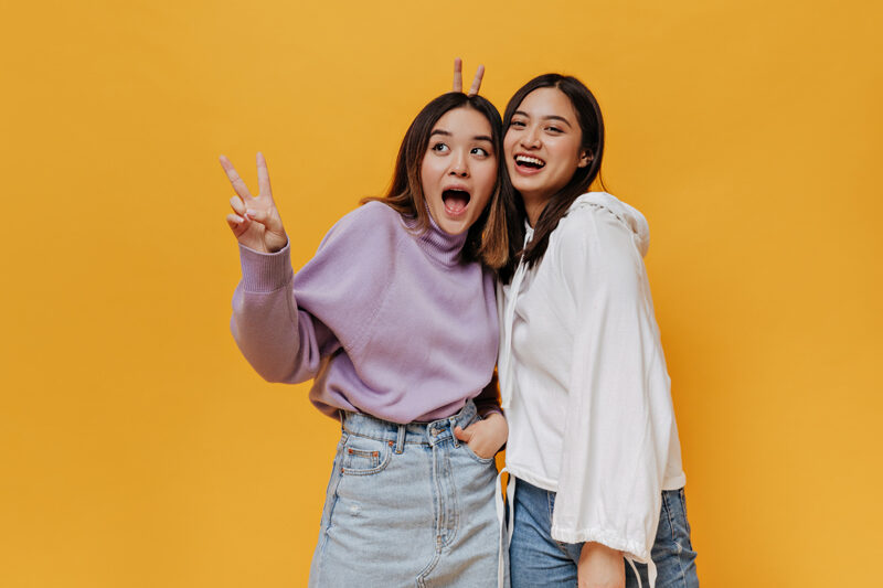 Friendly Banget? Ini Plus-Minus Jadi Orang yang Terlalu Ramah dalam Hubungan Sosial