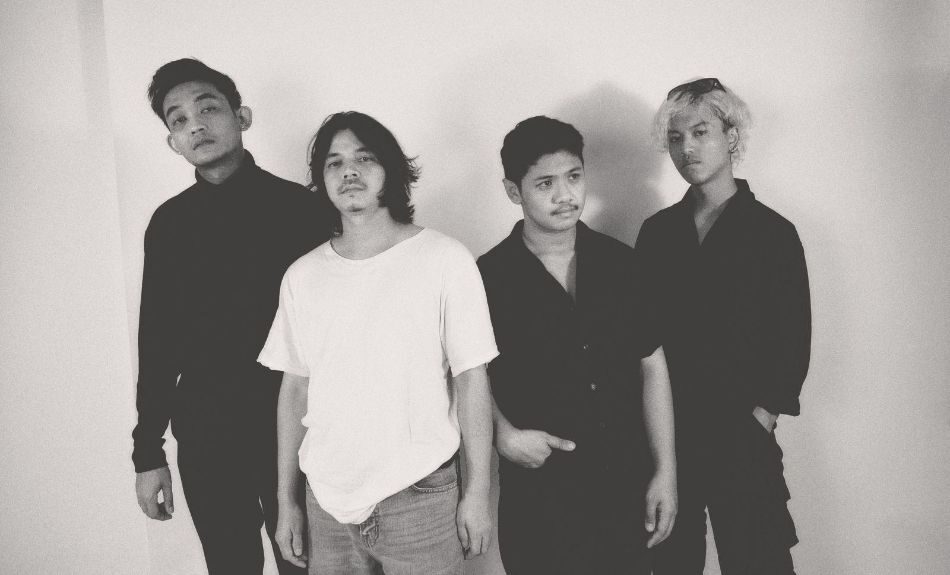 Pembuka Album Debut, Iconic Tourist Lepas Dua Single Sekaligus Bertajuk Give it to Me dan Oh Honey