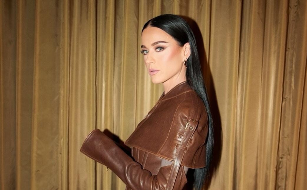 Bukan Cuma Pop Star, Katy Perry Bakal Terbang ke Luar Angkasa di Misi Blue Origin!