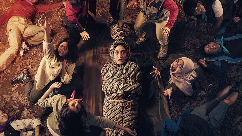 Rekomendasi Film! Kemah Terlarang: Kesurupan Massal, Teror Nyata yang Wajib Ditonton