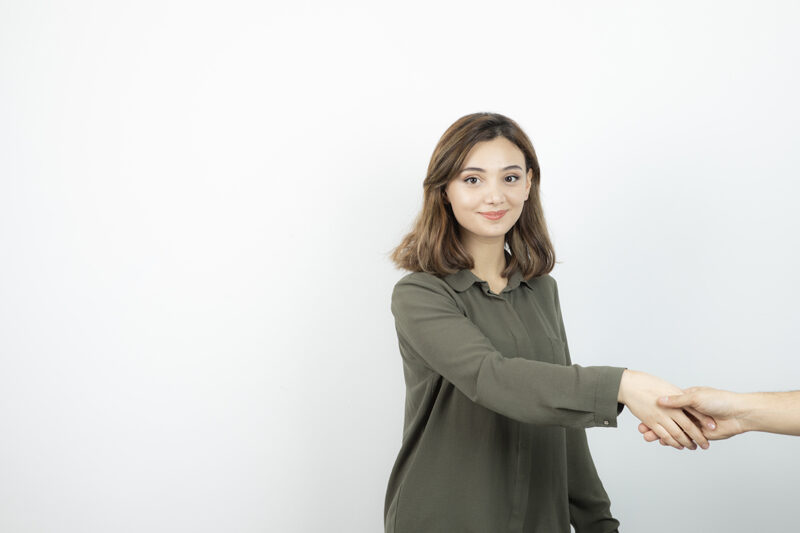 Overtrust: Ketika Terlalu Percaya Justru Membuatmu Terluka