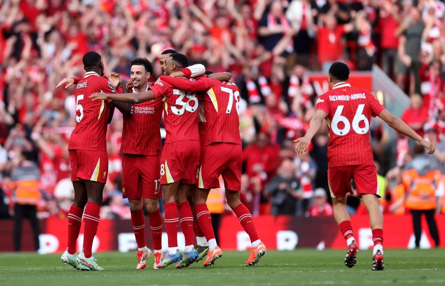 Liverpool Juara Premier League 2024/2025! Kemenangan Telak 5-1!