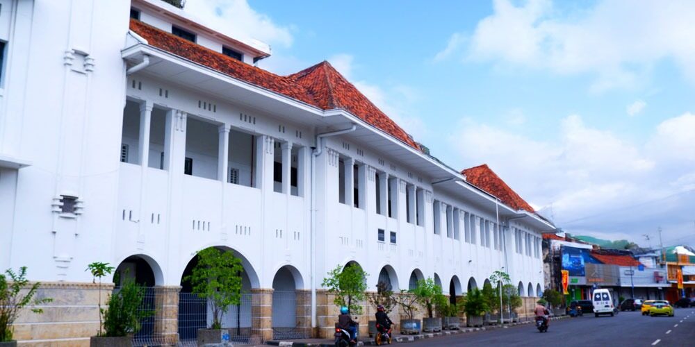 Nostalgia 90-an di Cirebon: Tempat & Kuliner yang Mengajak Kembali ke Masa Lalu
