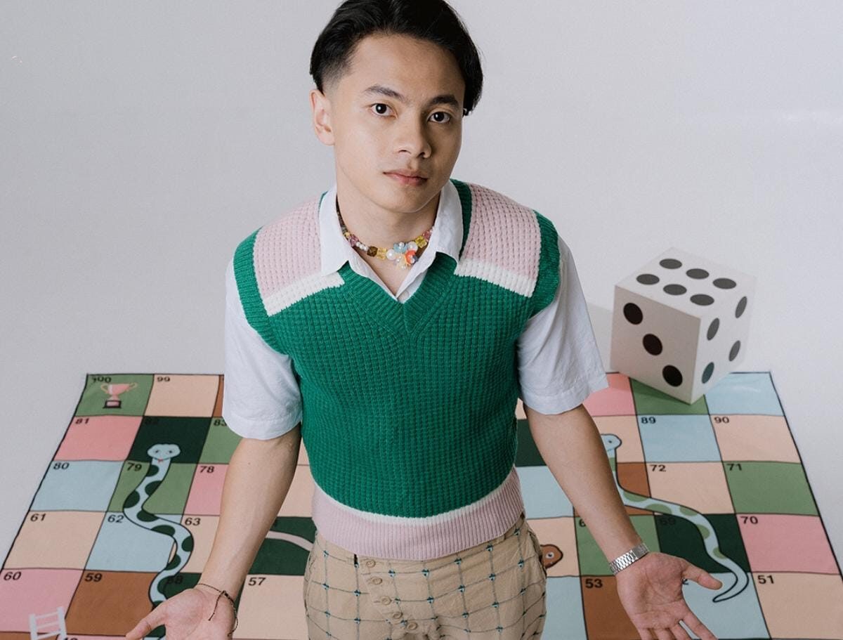 Tsaqib Rilis Proyek Solo "Mau Tak Mau" – Sajikan Sisi Melankolis Cowok Tapi Tetap Ajak Move On!