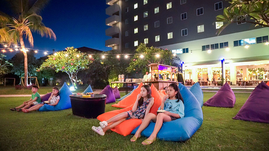 Kids Movie Night at Aston Cirebon - sumber foto Istimewa