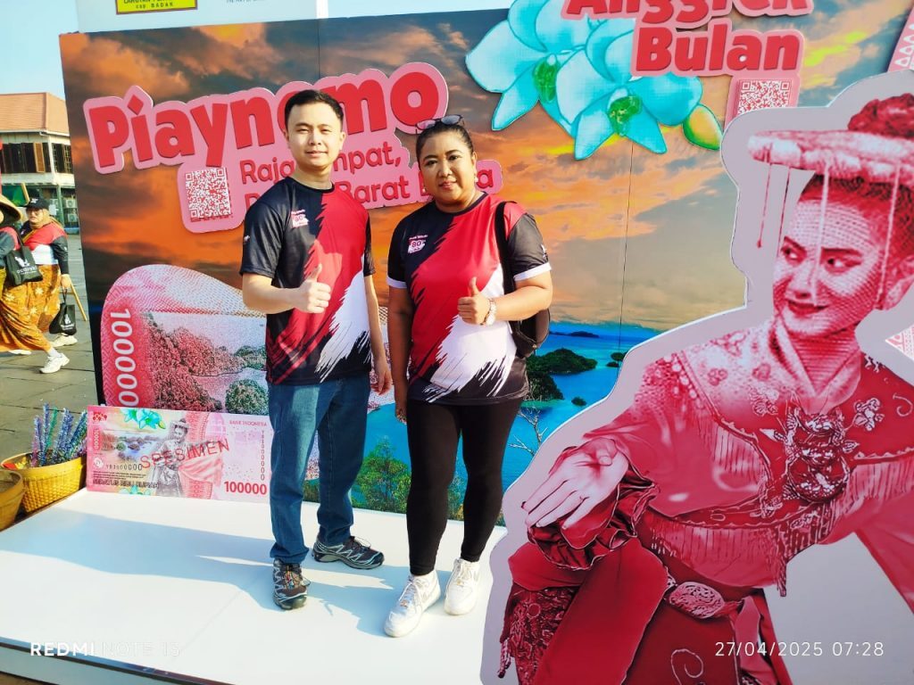 Ki-ka: Brand Manager Larutan Penyegar Cap Badak, Kevin Teddy dan Marketing Manager acaraki, Puji Sulistyowati. (Foto: Urbanvibes.id)