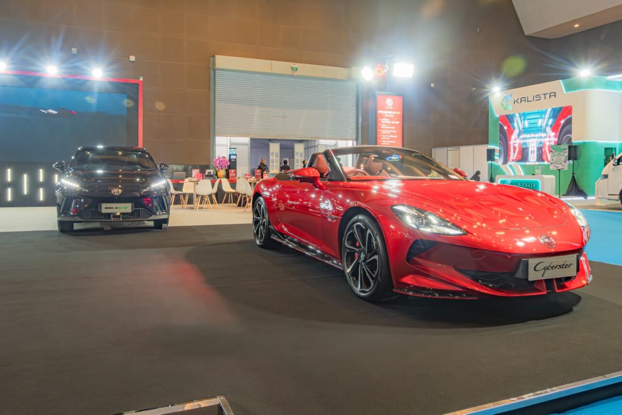 MG Motor Indonesia Pamerkan Tiga Mobil Listrik Canggih di PEVS 2025Ã¢â‚¬â€Siap Dukung Transisi Energi Bersih!