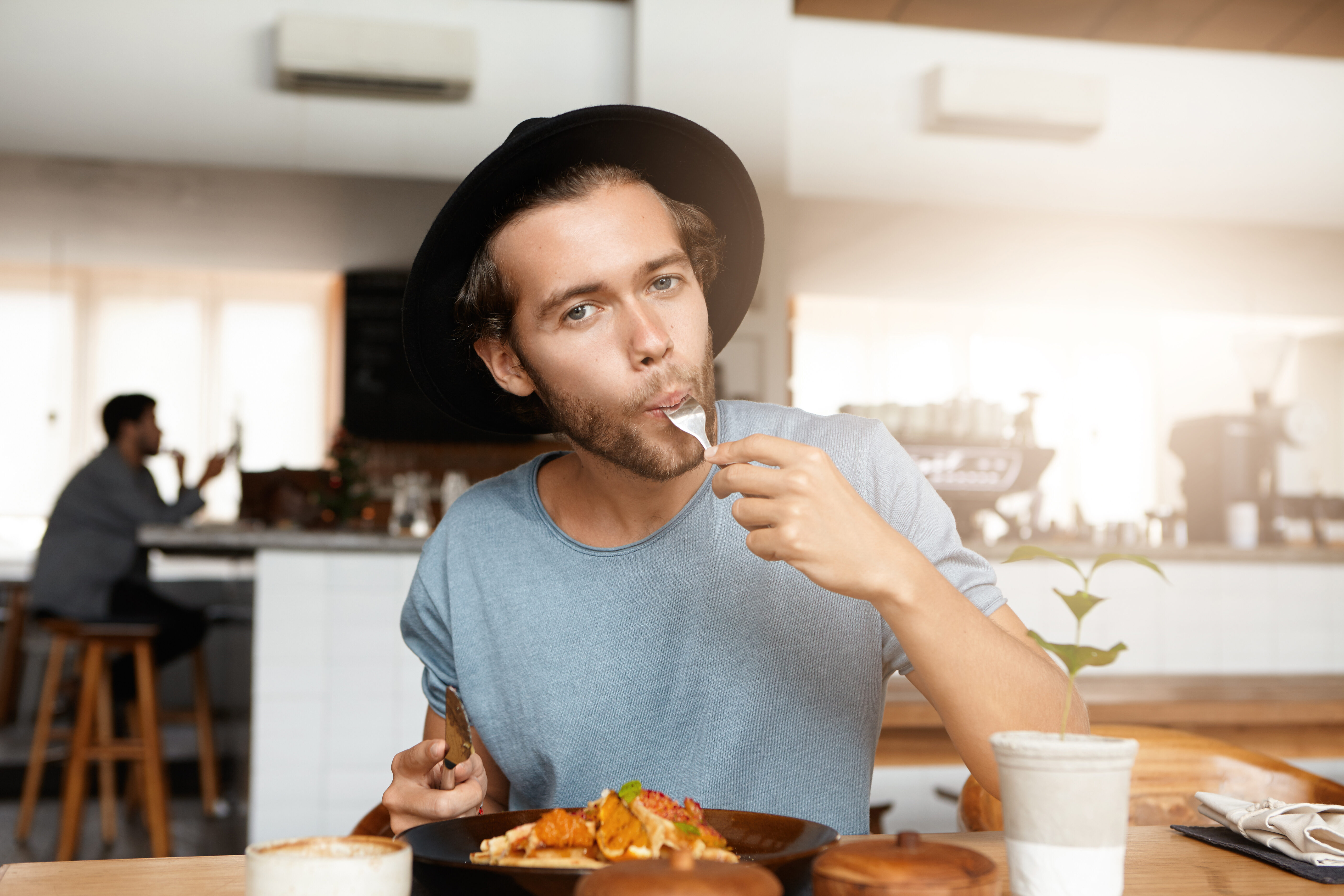 Bye-bye Berat Badan Naik! 5 Cara Asyik Jaga BB Setelah Libur Lebaran