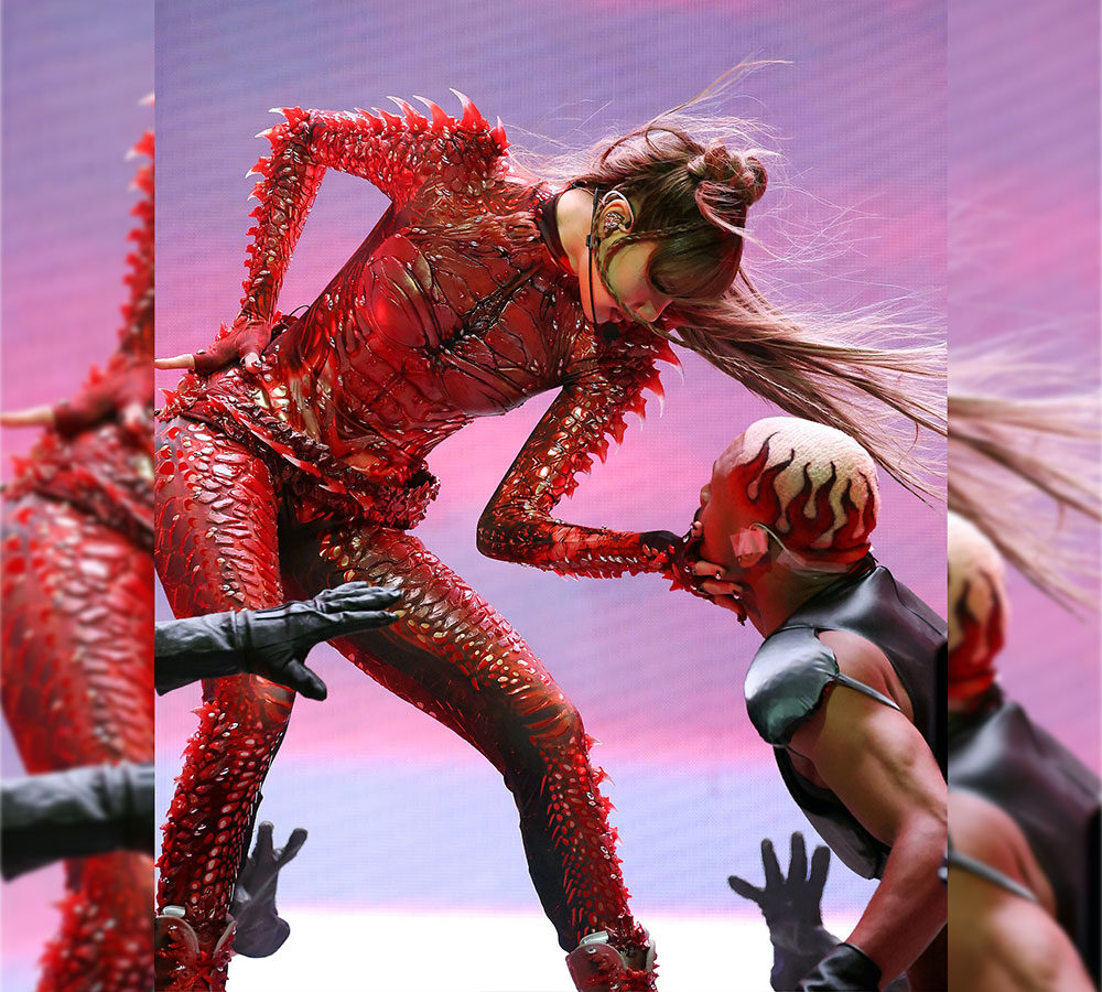 Lisa BLACKPINK Cetak Rekor, Jadi Musisi Asia dengan Bayaran Tertinggi di Coachella!