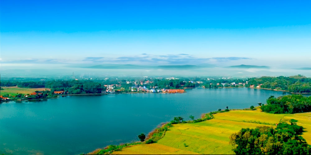 Healing Hemat di Situ Sedong, Danau Cantik Andalan Warga Cirebon
