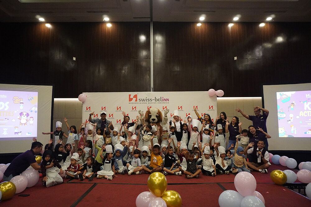 Keceriaan Koki Cilik Anak-Anak Cikande Antusias Bikin Pizza di Swiss-Belinn Modern - sumber foto Istimewa