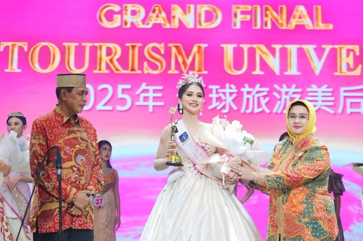 Loly Love Dinobatkan Sebagai Miss Metropolitan Indonesia 2025, Siap Bawa Budaya dan Pariwisata Indonesia ke Panggung Dunia