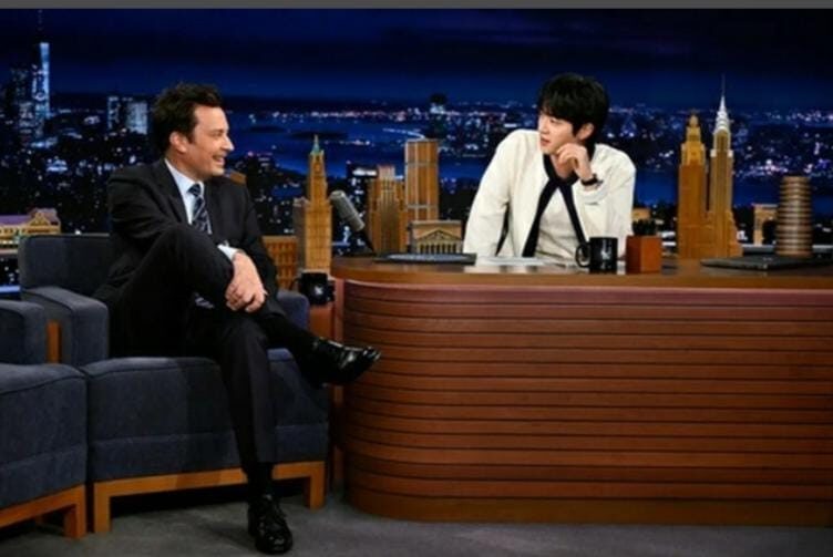 Jin BTS Tampil di "The Tonight Show Starring Jimmy Fallon", Ungkap Rencana Tur Solo dan Bikin Penonton Histeris