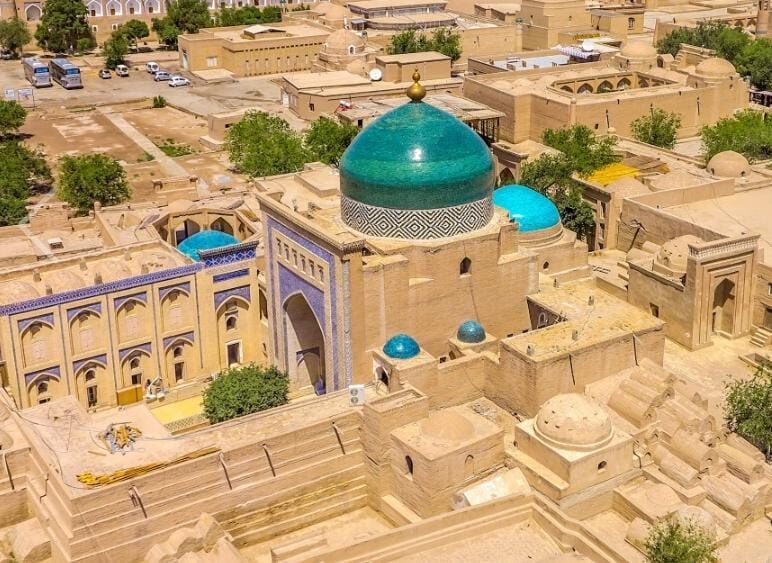 Jelajahi Jalur Sutra yang Terlupakan Bersama Golden Rama Tours & Travel: Lima Negara 'Stan' yang Kini Bersinar di Radar Wisata Dunia