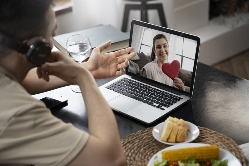 Cowok vs Cewek: Siapa yang Lebih Tahan LDR? Ini Jawaban yang Mungkin Bikin Kamu Kaget!