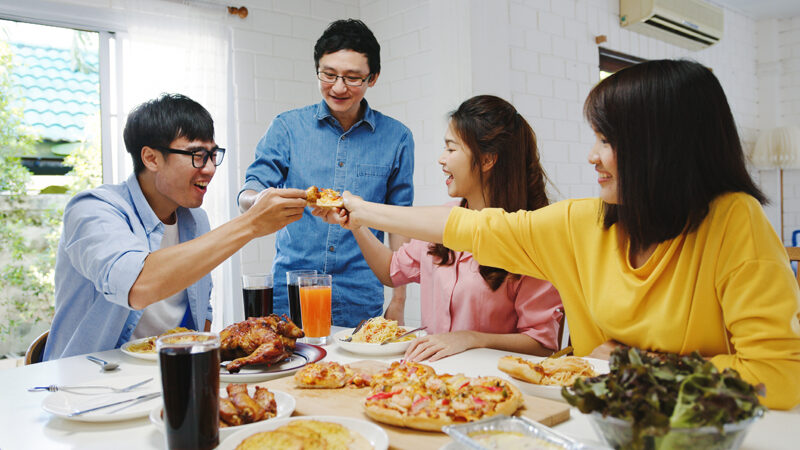 Lebih dari Sekadar Kenyang: Makan Bareng Bikin Kita Percaya Satu Sama Lain
