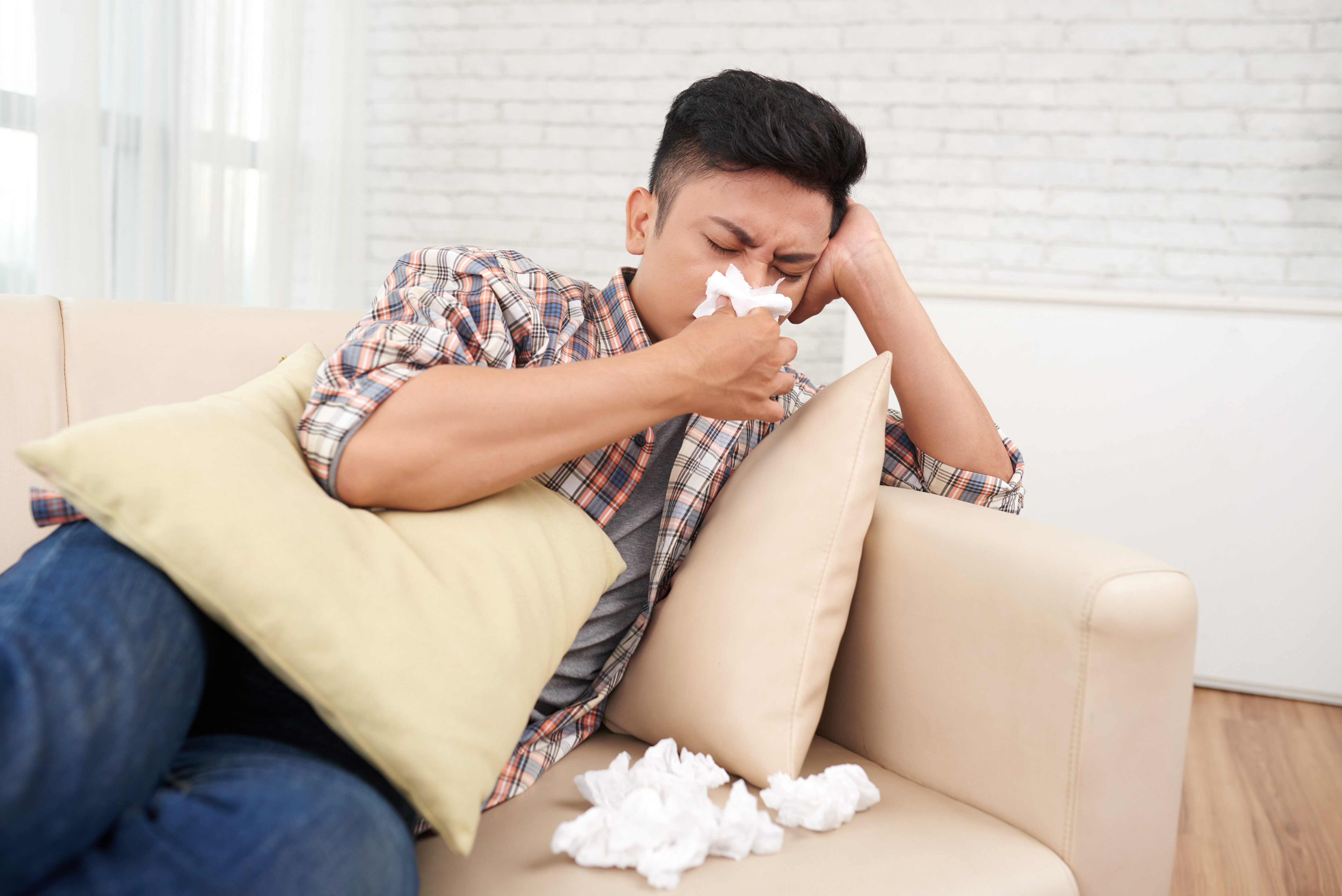 Lagi Nggak Enak Badan? Ini 5 Jurus Alami Atasi Demam di Rumah Aja!