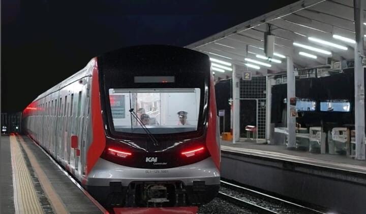 KAI Commuter Tambah 8 Perjalanan Commuter Line Jabodetabek saat Puncak Perayaan HUT Jakarta ke-498