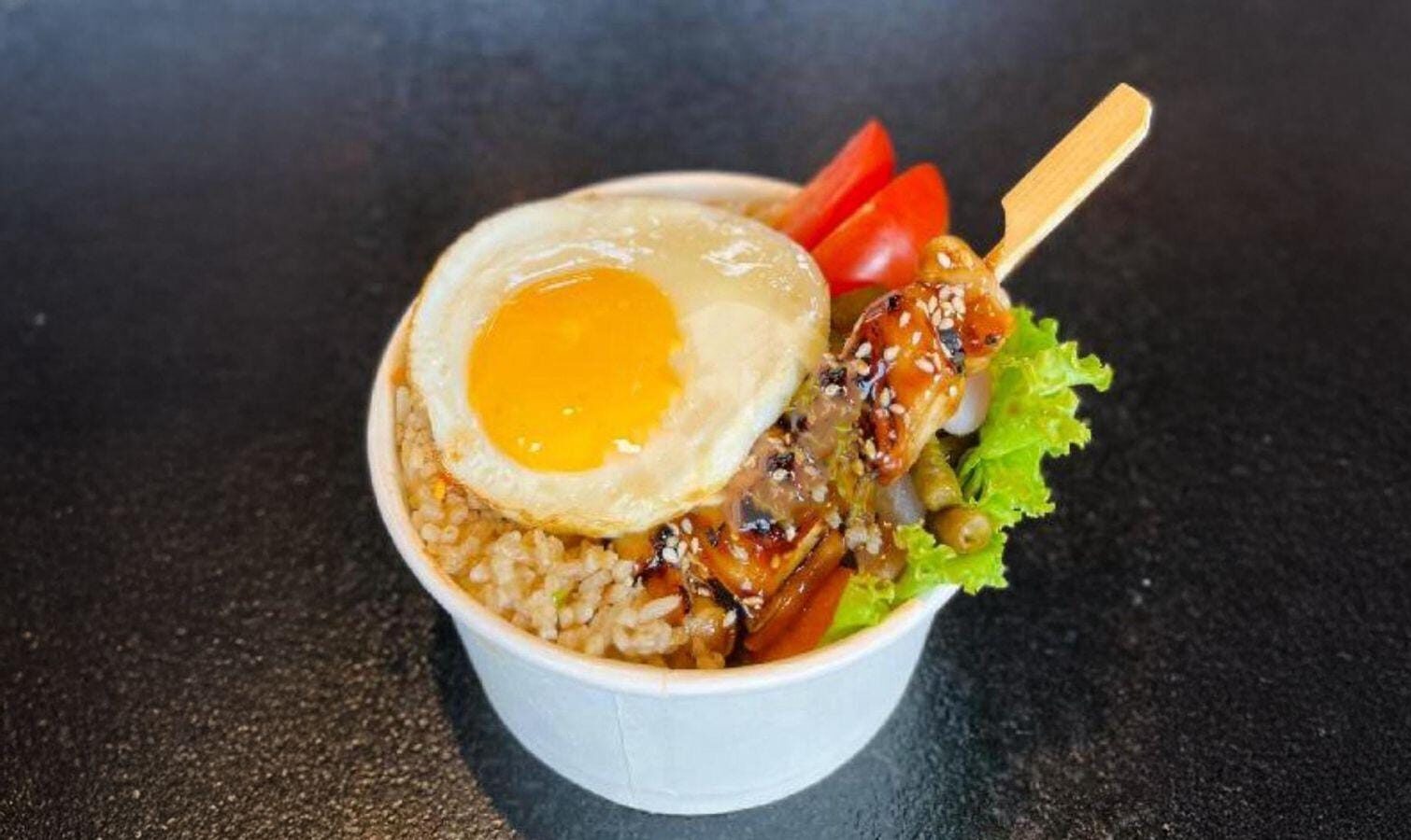 Makan Enak Tanpa Ribet! Aston Serang Kini Hadir di Grab & GoFood