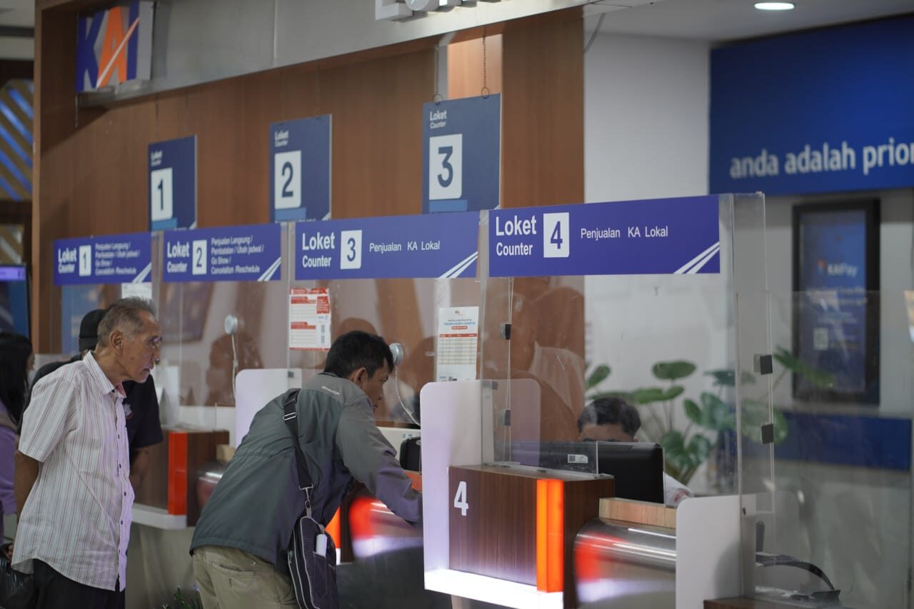 KAI Commuter Tegaskan Identitas Tiket Wajib Sesuai! Ini Alasannya, Urbie's
