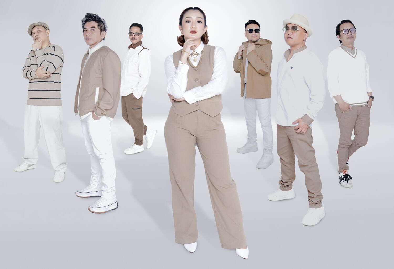 Lagu Romantis "Madly in Love", Persembahan T-Five dan Melly Mono untuk Temani Momen Sakral Pernikahan