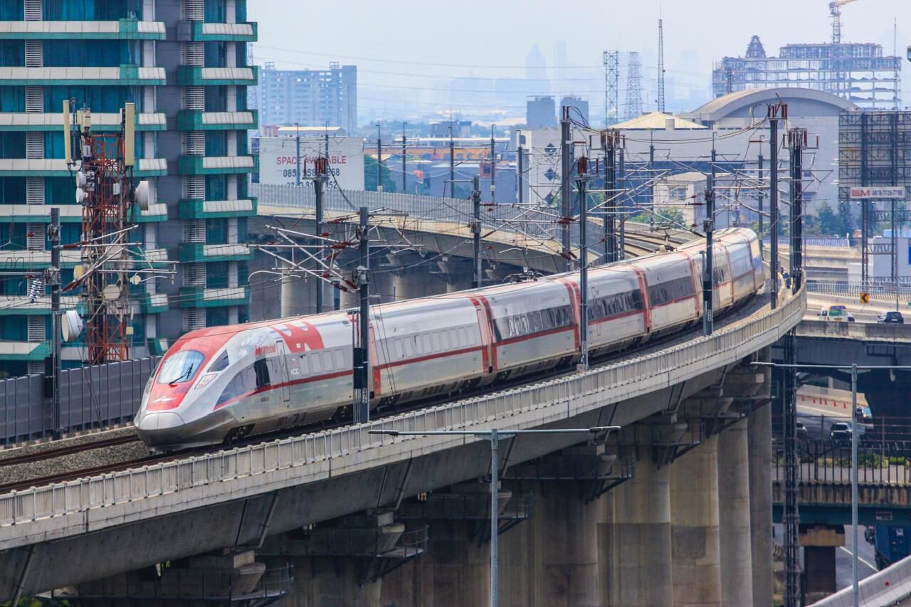 Whoosh Kembali Beroperasi Normal Usai Gempa, 62 Perjalanan per Hari Siap Layani Penumpang