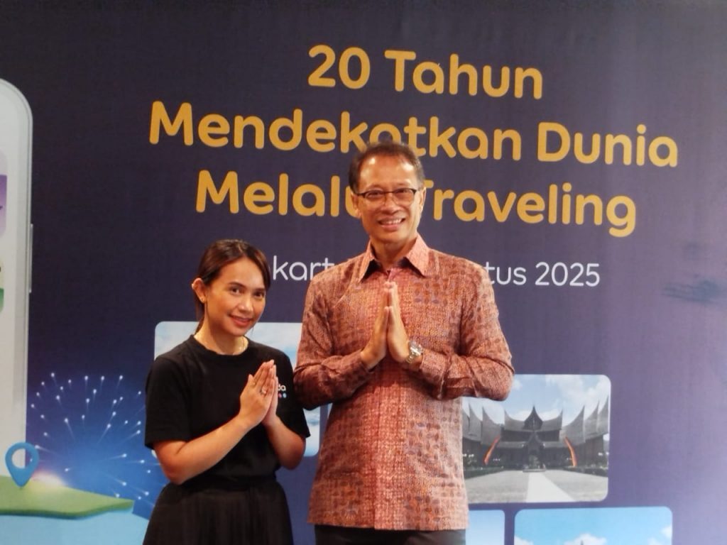 (Ki-Ka) Galuh Amaranggana, Public Relation Specialist Agoda; Gede Gunawan, Senior Country Director Agoda di Indonesia. (Foto: R Indriani/Urbanvibes)