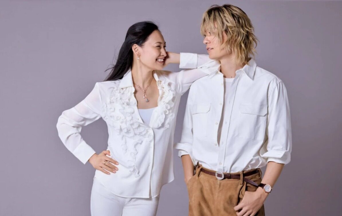 Aya Omasa & Toru ONE OK ROCK Tampil Glamour dengan Perhiasan Bvlgari