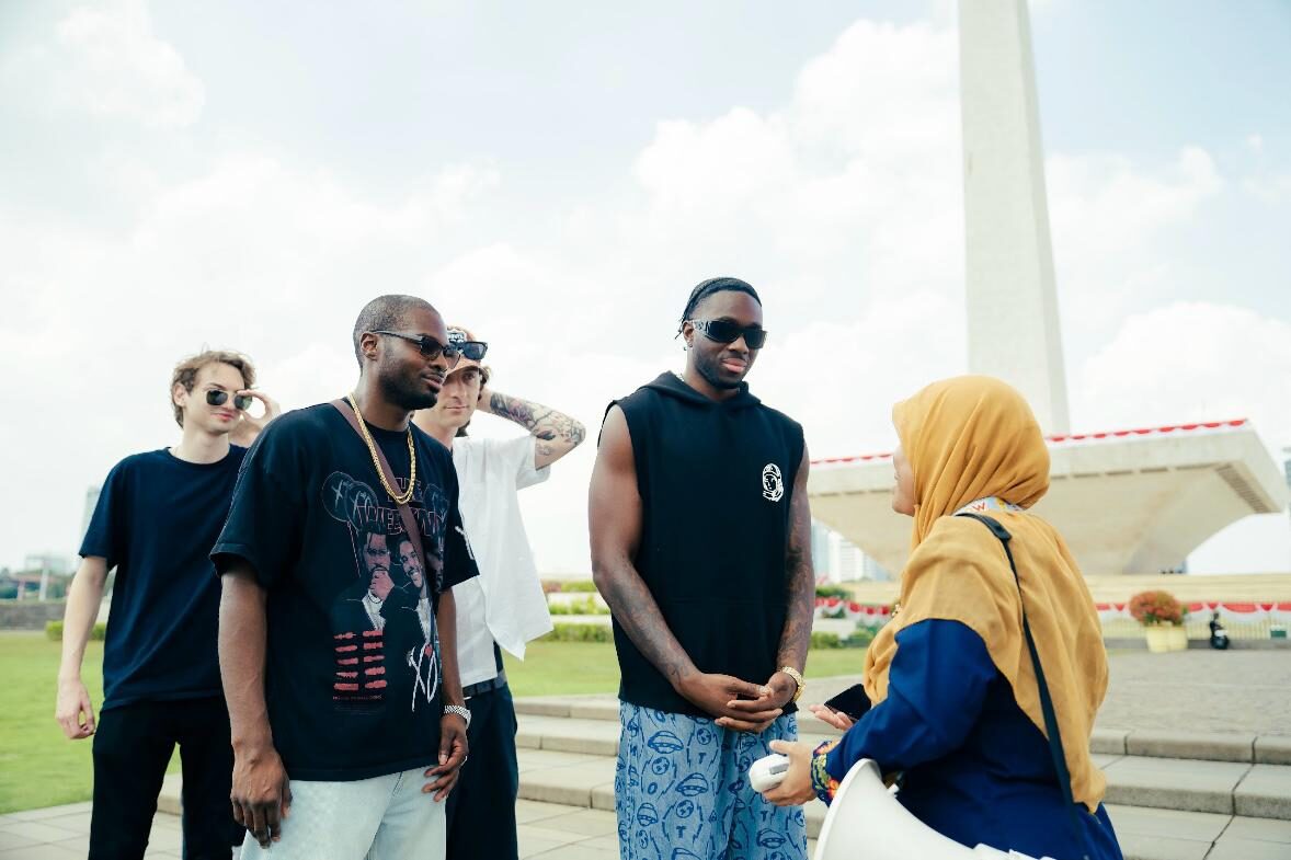 Melly Mike Jelajahi Jakarta Sebelum Meriahkan Festival Pacu Jalur Tradisional 2025