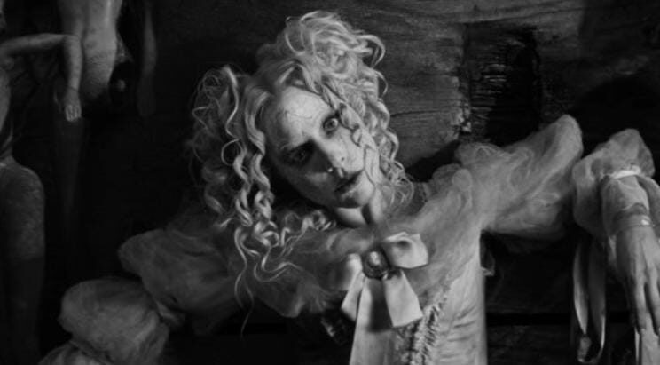 Lady Gaga Rilis Video Musik "The Dead Dance" Disutradarai Tim Burton, Tampilkan Nuansa Mistis Pulau Boneka