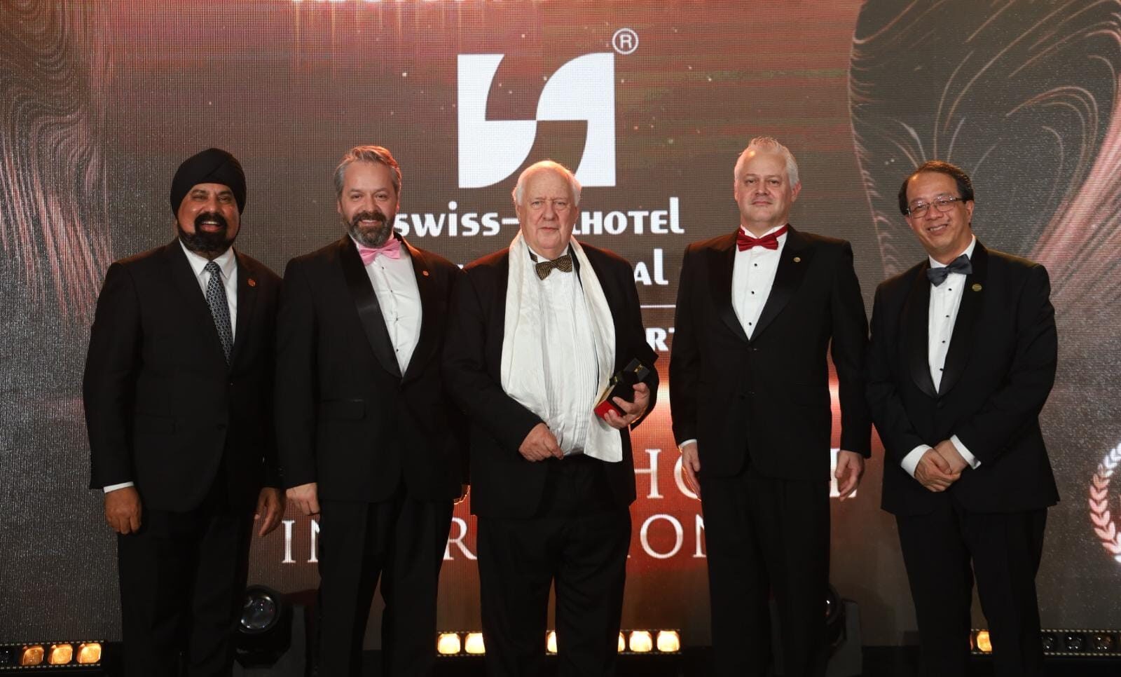 Swiss-Belhotel International Raih Corporate Excellence Award di APEA 2025
