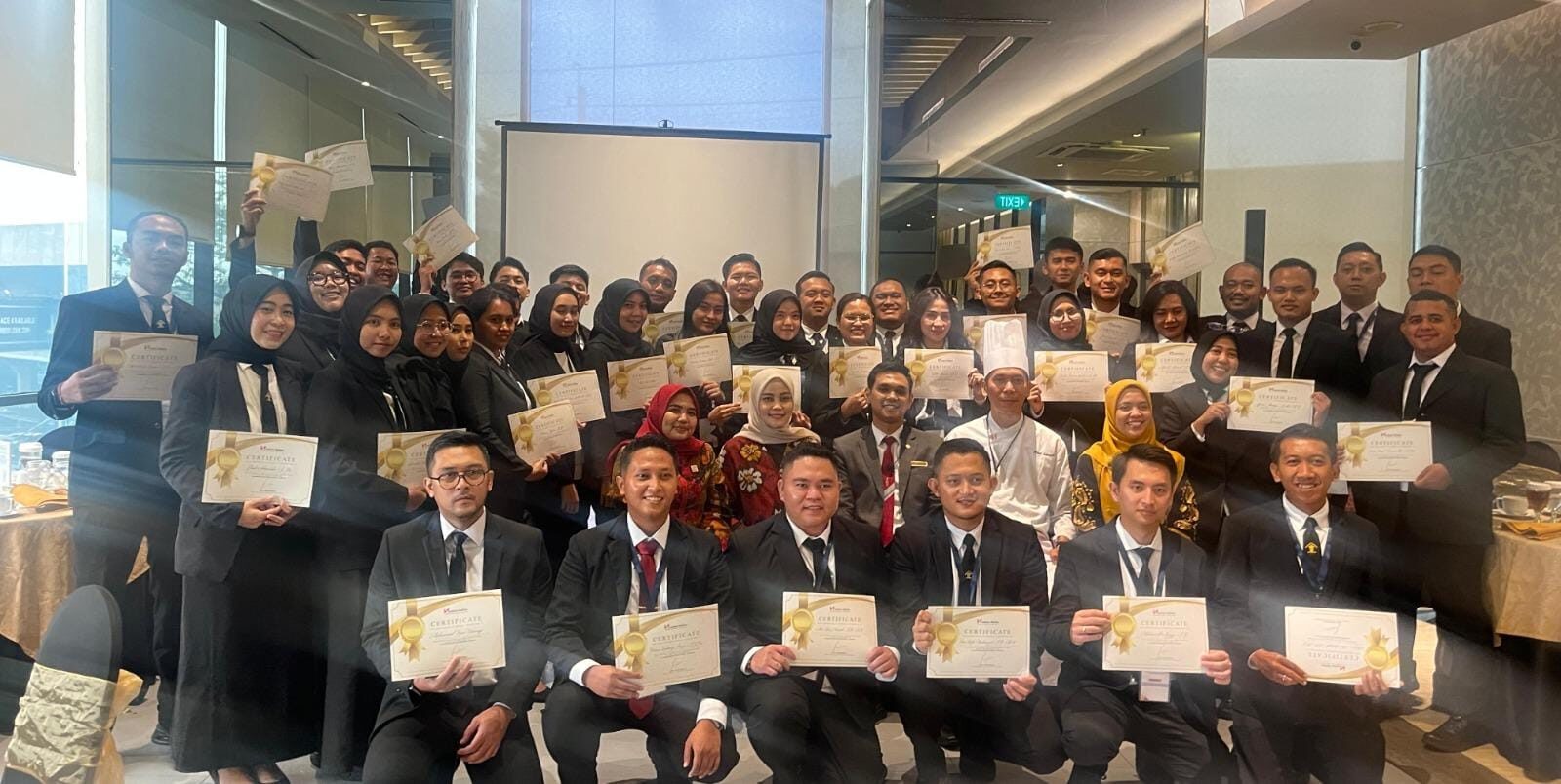 Belajar Etika Bersantap Profesional Lewat Table Manner Package di Swiss-Belinn Simatupang