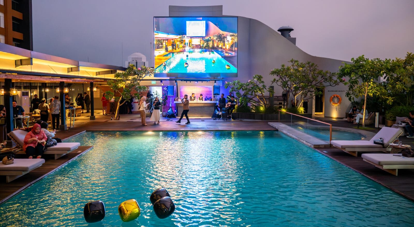 Eldoris Pool Bar Resmi Dibuka di MÃƒÂ¶venpick Hotel Jakarta City Centre, Perpaduan Elegan antara Relaksasi dan City Vibes
