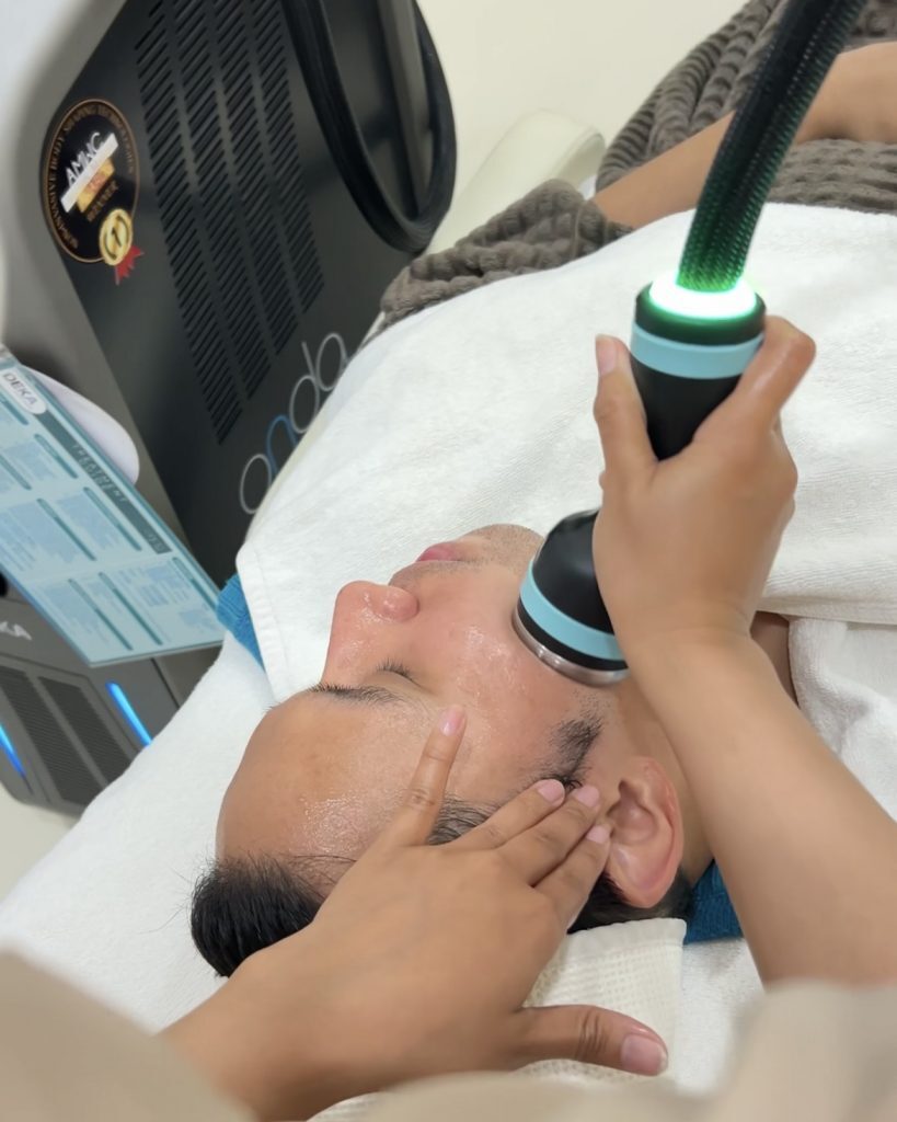 ThréeVive dari SAÉ Clinique, perawatan kulit holistik pertama di Indonesia yang menargetkan 3 protein utama kulit sekaligus: Hyaluronic Acid, Collagen, dan Elastin! (Foto: Dok. SAÉ Clinique)