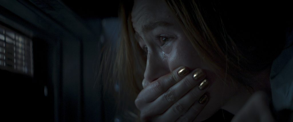 Film The Strangers: Chapter 2 (2025), kelanjutan horor psikologis yang menguji ketahanan Maya menghadapi teror bertopeng tanpa ampun. Penuh ketegangan dan kejutan! (Foto: Courtesy of Lionsgate)