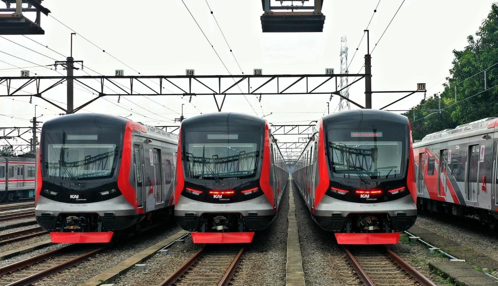 KAI Commuter Resmi Operasikan 11 Rangkaian KRL Baru CLI-125 di Jabodetabek