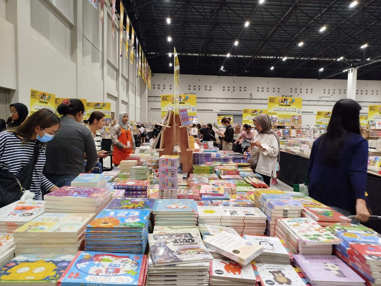 Mau Liburan Literasi Seru? Yuk ke Big Bad Wolf Jakarta 2025 di NICE PIK 2!