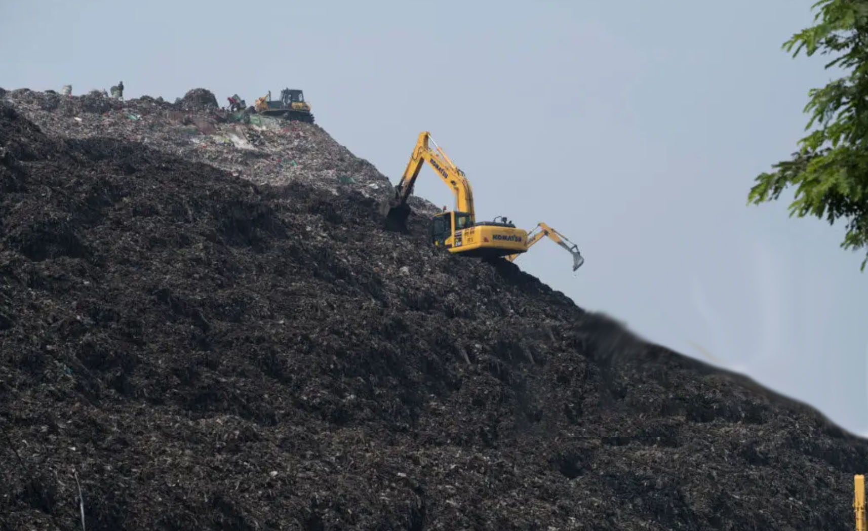 Dari Gunungan Sampah Jadi Sumber Energi! Langkah Berani Prabowo Ubah Krisis Bantar Gebang Jadi Harapan Hijau